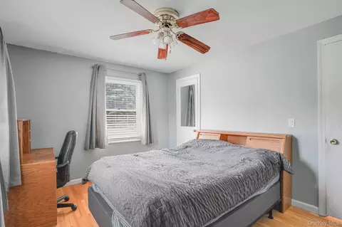 Bedroom - 8 Hampton Rd, Poughkeepsie, NY 12603 photo 3 of 6