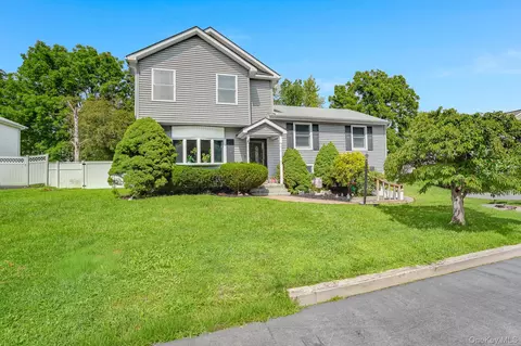 Exterior - 8 Hampton Rd, Poughkeepsie, NY 12603 photo 2 of 8