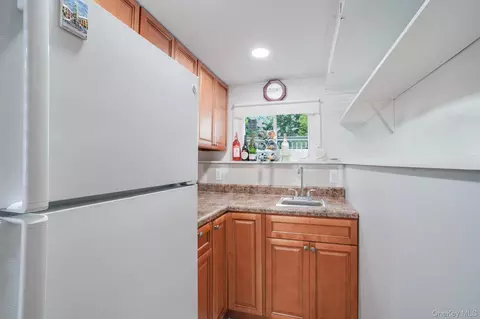 Other - 8 Hampton Rd, Poughkeepsie, NY 12603 photo 7 of 9