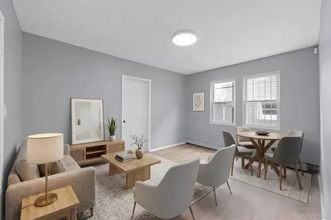 171-38 105 Ave, Jamaica, NY 11433