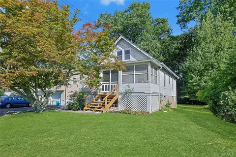 132 Church St, Clarkstown, NY 10954
