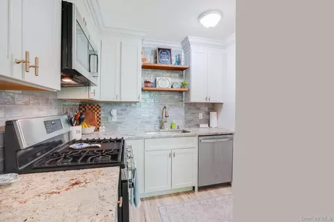 Kitchen - 11 Field Ct #C, Fishkill, NY 12524 photo 2 of 2