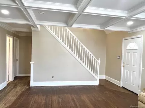 51 N Clinton Ave, Patchogue, NY 11772 photo 5