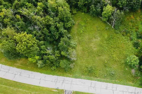 92 Restorative Ln, Middletown, NY 10940 photo 3