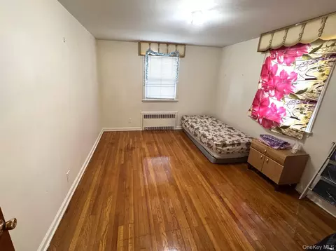 Bedroom - 55 Canfield Ave, Yonkers, NY 10710 photo 2 of 5