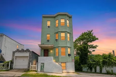 212 Edwards Pl, Yonkers, NY 10703