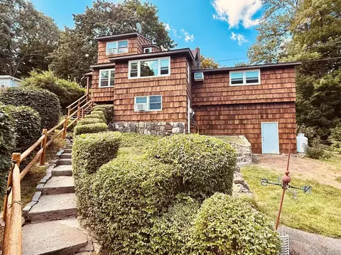 17 Mary Ave, Mahopac, NY 10541
