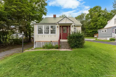 7 Jones Ter, Woodbourne, NY 12788