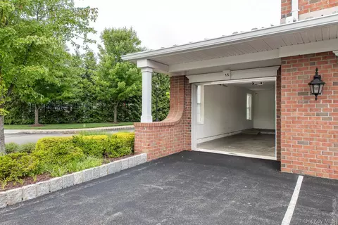 Exterior - 734 Regency Dr, Fishkill, NY 12524 photo 2 of 5