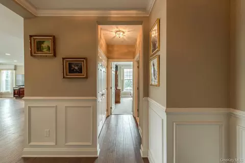 Entry Way - 734 Regency Dr, Fishkill, NY 12524 photo 6 of 8