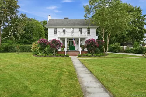 129 Bayview Ave, Amityville, NY 11701