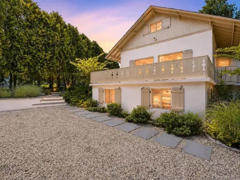 Exterior - Undisclosed, Riverhead, NY 11792 photo 2 of 8