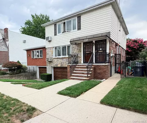 89-16 Doran Ave, New York, NY 11385