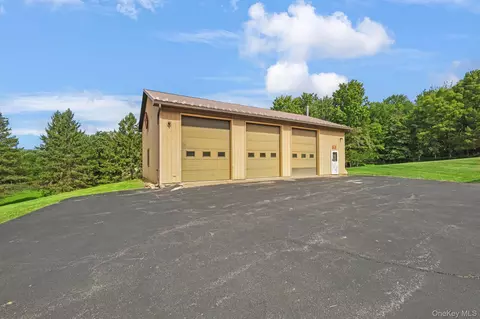 Exterior - 142 County Route 22, Minisink, NY 10933 photo 9 of 10