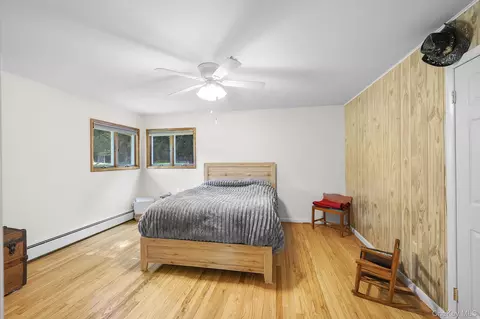 Bedroom - 142 County Route 22, Minisink, NY 10933 photo 3 of 5