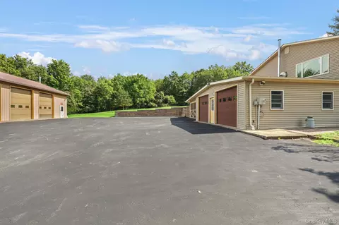 Exterior - 142 County Route 22, Minisink, NY 10933 photo 8 of 10