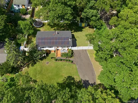 View/Area - 211 Hampton Ave, Mastic, NY 11950 photo 3 of 4