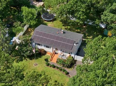 View/Area - 211 Hampton Ave, Mastic, NY 11950 photo 4 of 4