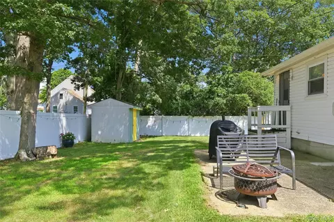 Exterior - 211 Hampton Ave, Mastic, NY 11950 photo 3 of 6