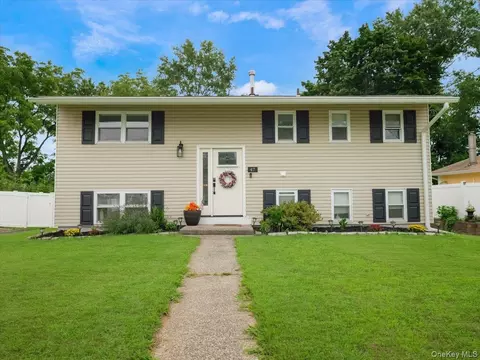 47 Chestnut Oval, Orangetown, NY 10962