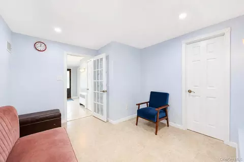 Entry Way - 49 Village Dr, Jericho, NY 11753 photo 3 of 3