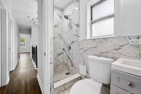 Entry Way - 1631 Paulding Ave, New York, NY 10462 photo 2 of 2