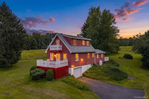 332 Bernas Rd, Cochecton, NY 12726