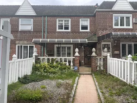 6166 78th St, New York, NY 11379