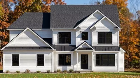 1 Fieldstone Ln, Minisink, NY 10998