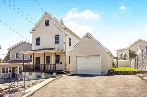 949 Mile Square Rd, Yonkers, NY 10704