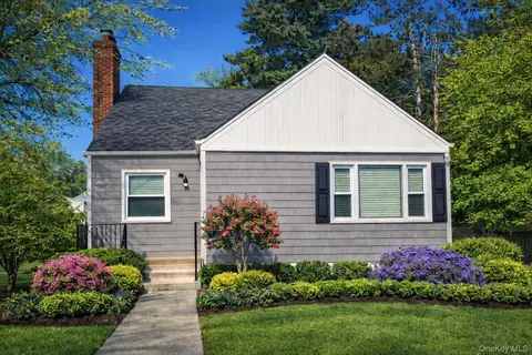 321 Oakford St, West Hempstead, NY 11552