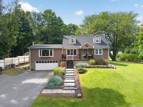 49 Bailey Rd, Montgomery, NY 12549