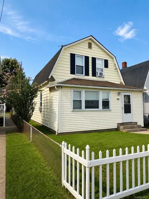 Exterior - 485 5th Ave, Cedarhurst, NY 11516 photo 2 of 4