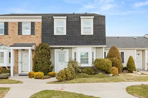 158 Harbor S, Amityville, NY 11701