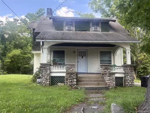 7 North Rd, Mamakating, NY 12721