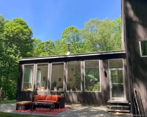 Exterior - 30 Old East Rd, Wallkill, NY 12589 photo 5 of 13