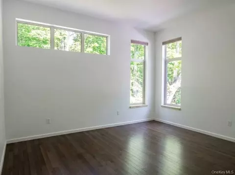 Bedroom - 32 Old East Rd, Wallkill, NY 12589 photo 1 of 7