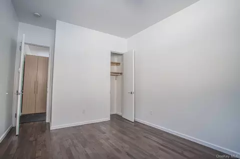 Bedroom - 32 Old East Rd, Wallkill, NY 12589 photo 6 of 7