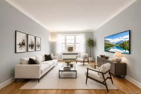 76-36 113th St #5S, Forest Hills, NY 11375