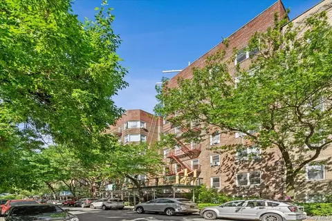 3810 Greystone Ave #504, New York, NY 10463