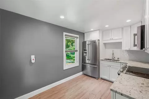 Kitchen - 9 Memory Ln, Poughkeepsie, NY 12603 photo 1 of 2