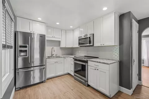 Kitchen - 9 Memory Ln, Poughkeepsie, NY 12603 photo 2 of 2