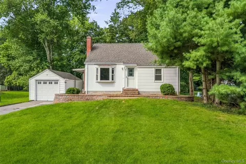 Exterior - 9 Memory Ln, Poughkeepsie, NY 12603 photo 2 of 15