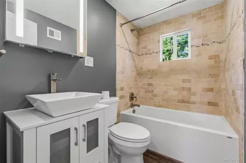 Bath - 9 Memory Ln, Poughkeepsie, NY 12603 photo 1 of 1