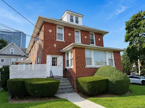 1 Davis Ave, New Rochelle, NY 10805