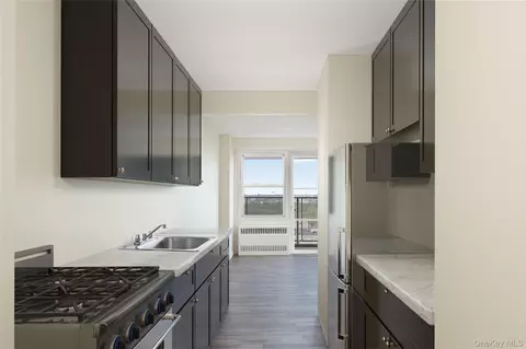 2550 Olinville Ave #14E, New York, NY 10467