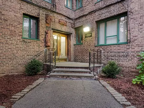 2075 Saint Raymond Ave #MD, New York, NY 10462