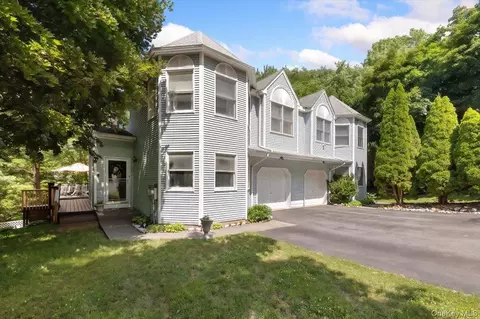 67 Hillside Ave, Haverstraw, NY 10927