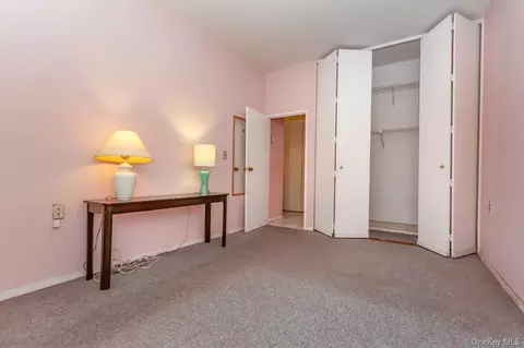 Bedroom - 1 Lakeview Dr #LL5, Peekskill, NY 10566 photo 2 of 2
