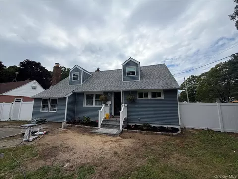 1132 Udall Rd, Bay Shore, NY 11706